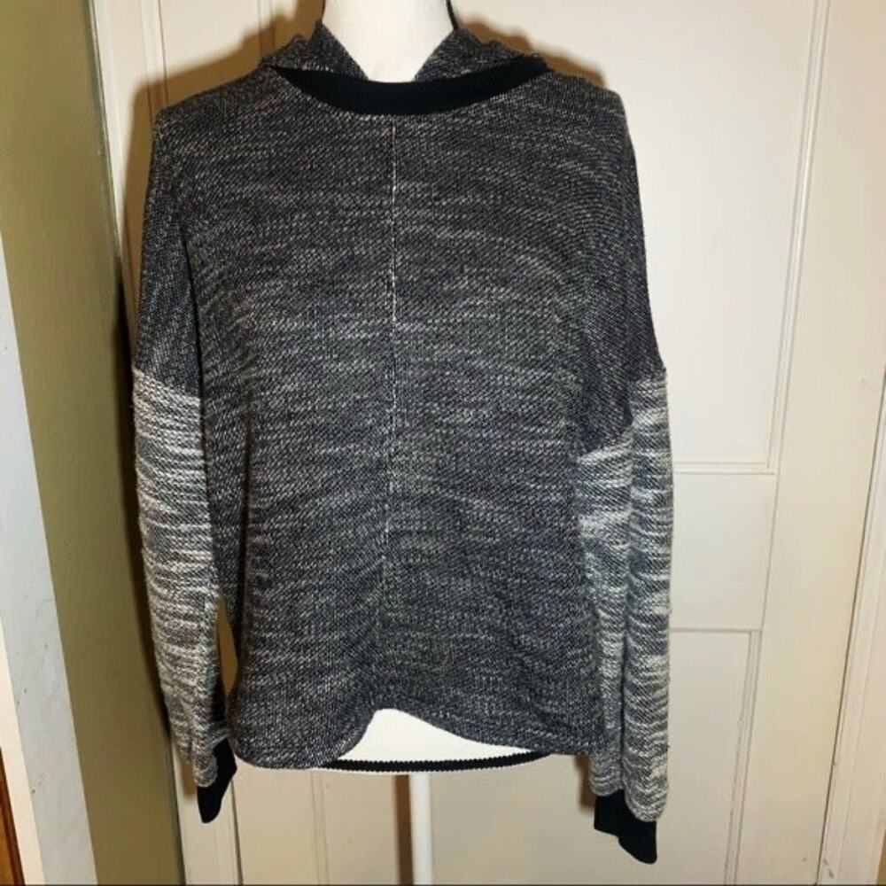 5/$25 Gray Calvin Klein Long Sleeve Performance Cropped Hoodie Size Small
